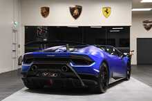 Lamborghini Huracan V10 LP 640-4 Performante