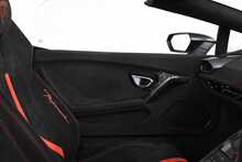 Lamborghini Huracan V10 LP 640-4 Performante