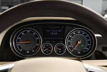 Bentley Flying Spur V8