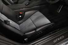 Porsche 718 Cayman GT4 RS