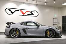 Porsche 718 Cayman GT4 RS