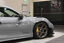 Porsche 718 Cayman GT4 RS