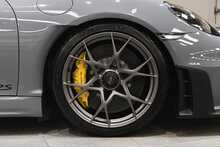 Porsche 718 Cayman GT4 RS