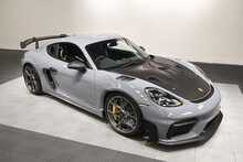 Porsche 718 Cayman GT4 RS