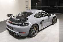 Porsche 718 Cayman GT4 RS