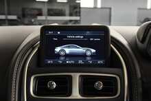 Aston Martin DB11 V12