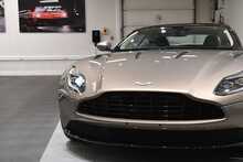 Aston Martin DB11 V12