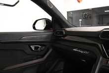 Lamborghini Urus V8 S