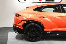 Lamborghini Urus V8 S