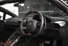 Lamborghini Huracan V10 LP 640-4 Performante