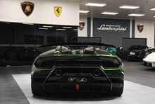 Lamborghini Huracan V10 LP 640-4 Performante