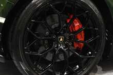 Lamborghini Huracan V10 LP 640-4 Performante