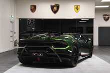 Lamborghini Huracan V10 LP 640-4 Performante