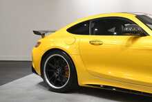 Mercedes-Benz AMG GT V8 BiTurbo R