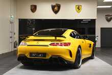 Mercedes-Benz AMG GT V8 BiTurbo R