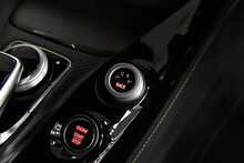 Mercedes-Benz AMG GT V8 BiTurbo R