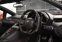 Lamborghini Aventador V12 LP 700-4 