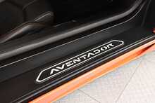 Lamborghini Aventador V12 LP 700-4 
