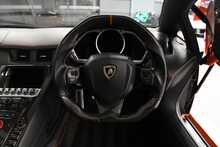 Lamborghini Aventador V12 LP 700-4 