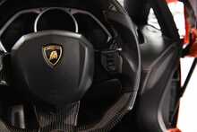 Lamborghini Aventador V12 LP 700-4 