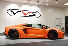 Lamborghini Aventador V12 LP 700-4 