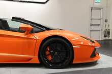 Lamborghini Aventador V12 LP 700-4 