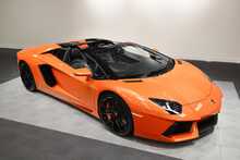 Lamborghini Aventador V12 LP 700-4 