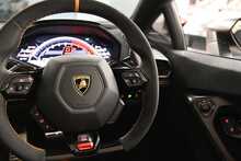 Lamborghini Huracan V10 LP 640-4 Performante