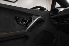 Lamborghini Huracan V10 LP 640-4 Performante