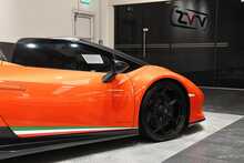 Lamborghini Huracan V10 LP 640-4 Performante