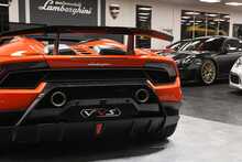 Lamborghini Huracan V10 LP 640-4 Performante