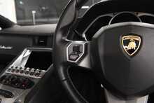 Lamborghini Aventador V12 LP 700-4 