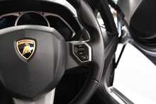 Lamborghini Aventador V12 LP 700-4 