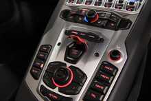 Lamborghini Aventador V12 LP 700-4 