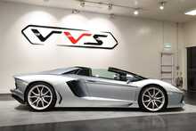 Lamborghini Aventador V12 LP 700-4 