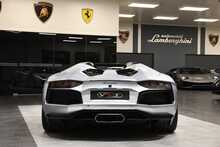 Lamborghini Aventador V12 LP 700-4 