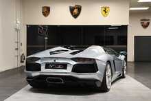 Lamborghini Aventador V12 LP 700-4 