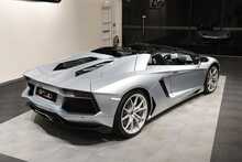 Lamborghini Aventador V12 LP 700-4 