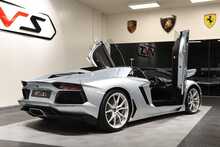 Lamborghini Aventador V12 LP 700-4 