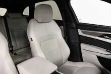 Jaguar F-PACE P250i R-Dynamic SE Black