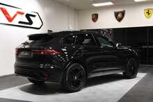 Jaguar F-PACE P250i R-Dynamic SE Black