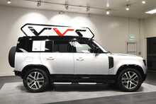 Land Rover Defender 110 D300 MHEV X-Dynamic SE