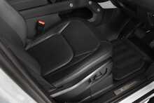 Land Rover Defender 110 D300 MHEV X-Dynamic SE