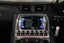 Lamborghini Aventador LP700-4 Roadster