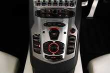 Lamborghini Aventador LP700-4 Roadster