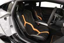 Lamborghini Huracan V10 LP 640-4 Performante