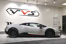 Lamborghini Huracan V10 LP 640-4 Performante