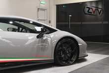 Lamborghini Huracan V10 LP 640-4 Performante