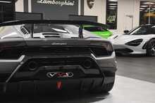 Lamborghini Huracan V10 LP 640-4 Performante