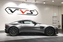 Aston Martin Vantage V8